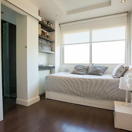 Beach 1st Line Apartment