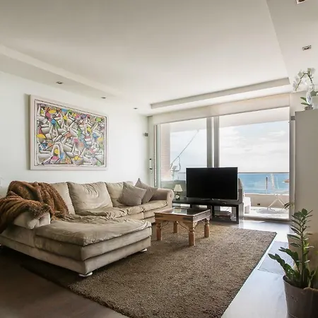 Beach 1st Line Apartment