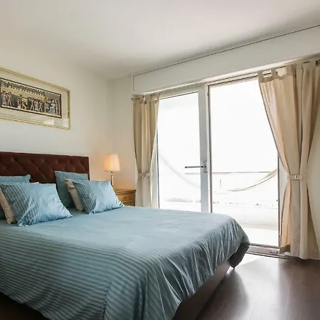 Beach 1st Line Apartment